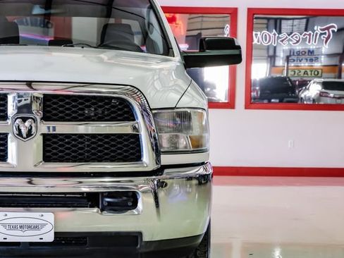 Used 2014 RAM 2500 Tradesman w/ Chrome Appearance Group image 41