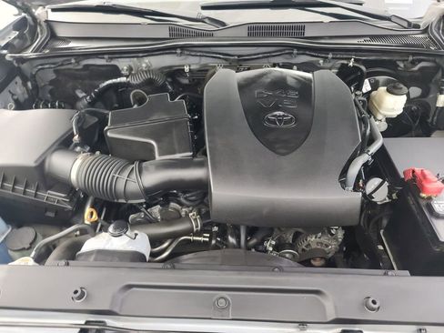 Used 2020 Toyota Tacoma TRD Sport image 42