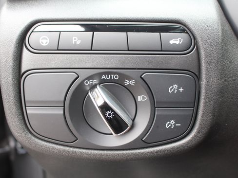 Certified 2025 INFINITI QX50 Luxe image 21