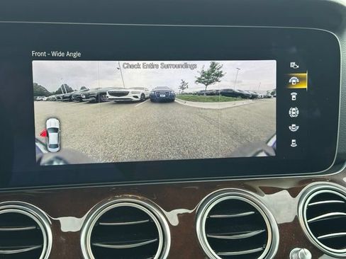 Used 2022 Mercedes-Benz E 350 4MATIC Sedan image 26
