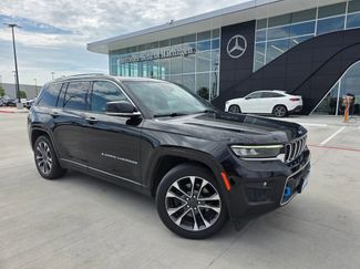 Used 2022 Jeep Grand Cherokee Overland AWD/4WD video 1
