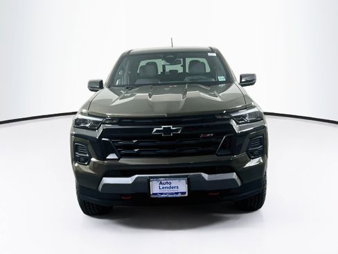 Used 2024 Chevrolet Colorado Z71 w/ Z71 Convenience Package 2 AWD/4WD image 2