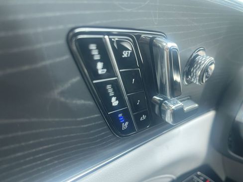 Used 2024 Cadillac Lyriq Luxury AWD/4WD image 20