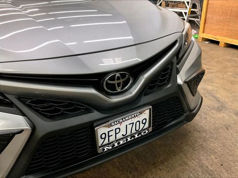 Used 2023 Toyota Camry SE FWD image 32