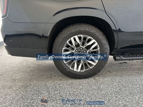 Used 2025 Chevrolet Tahoe Z71 w/ Z71 Off-Road Package image 46