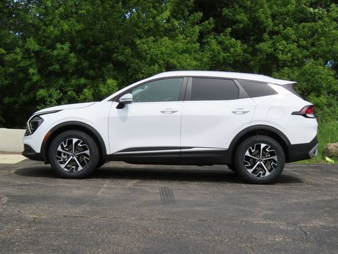 Certified 2024 Kia Sportage EX AWD/4WD image 8