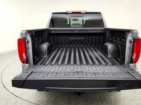 Used 2024 GMC Sierra 1500 SLT w/ SLT Premium Plus Package AWD/4WD image 22