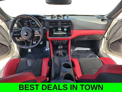 Used 2025 Nissan Z Performance w/ Floor Mat Package RWD image 9