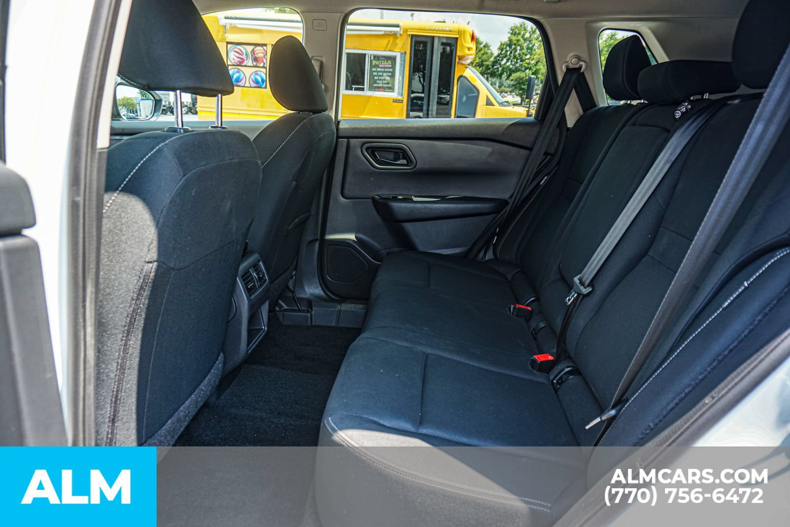 Used 2024 Nissan Rogue S FWD image 21