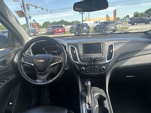 Used 2020 Chevrolet Equinox LT FWD image 30