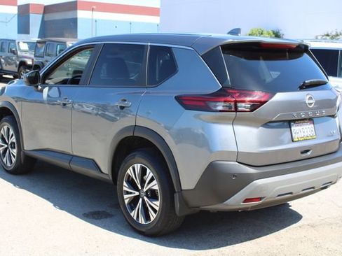 Used 2023 Nissan Rogue SV FWD image 6