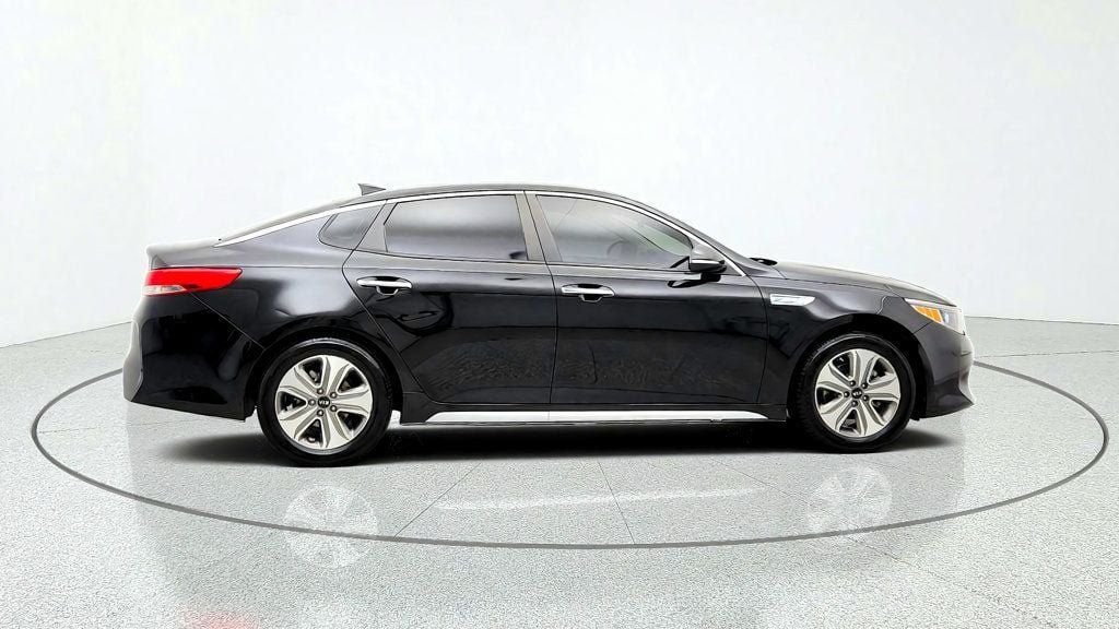Used 2017 Kia Optima EX FWD image 4