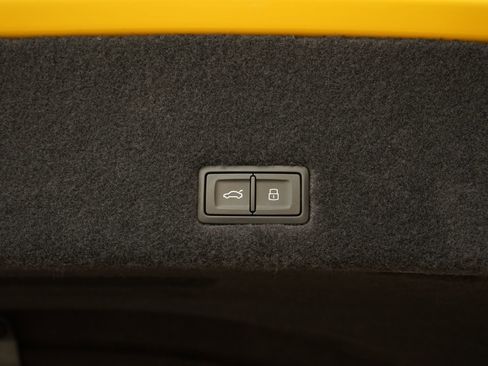 Used 2023 Lamborghini Urus S image 35