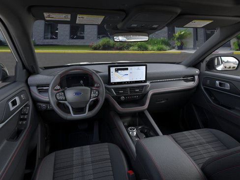 New 2026 Ford Explorer ST-Line w/ ST-Line Street Pack image 9
