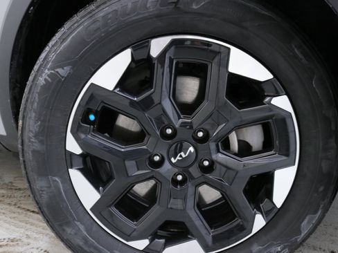 Used 2024 Kia Sorento S w/ Panoramic Sunroof Package image 34