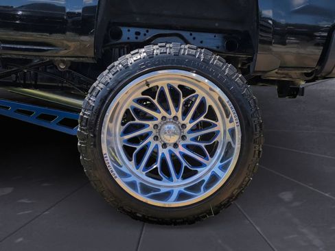 Used 2019 Chevrolet Silverado 2500 High Country w/ Duramax Plus Package AWD/4WD image 25