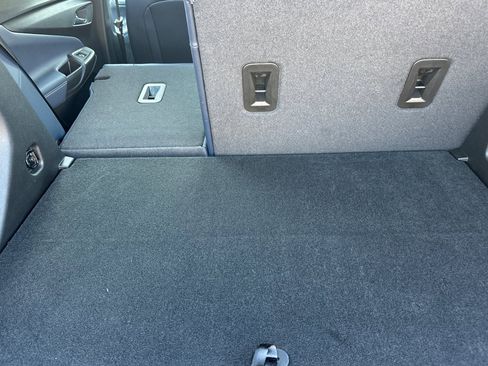 Used 2023 Chevrolet Bolt EUV LT w/ Convenience Package image 18