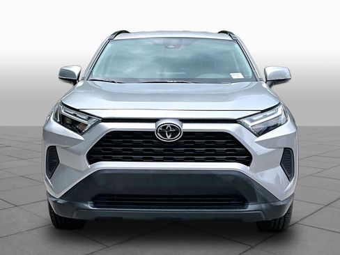 Used 2023 Toyota RAV4 XLE FWD image 4