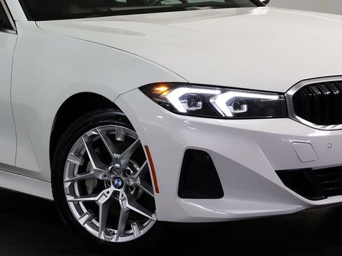 Used 2025 BMW 330i xDrive Sedan AWD/4WD image 8