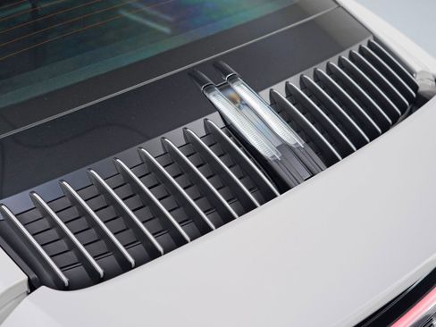 Used 2022 Porsche 911 Carrera S w/ Sport Package image 52