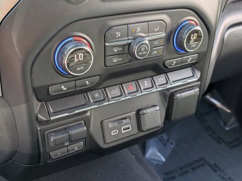 Used 2020 Chevrolet Silverado 1500 LT w/ All-Star Edition image 28