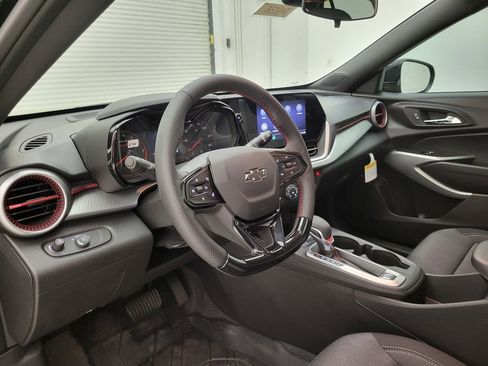 New 2026 Chevrolet Trax RS w/ Sunroof Package FWD image 27