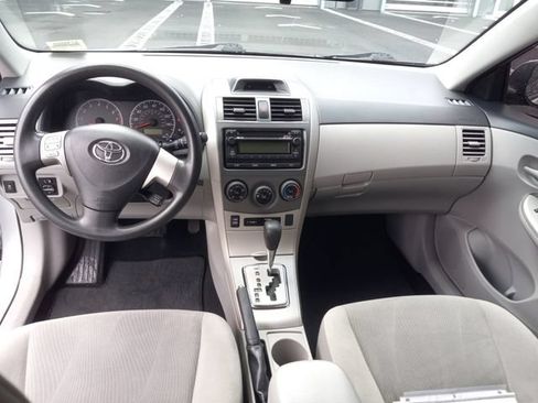 Used 2012 Toyota Corolla LE FWD image 16