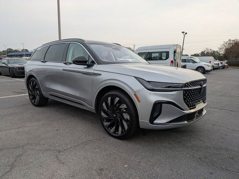 New 2026 Lincoln Nautilus Black Label w/ Jet Appearance Package image 2