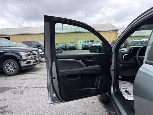 Used 2026 Chevrolet Colorado Z71 w/ Z71 Convenience Package 2 AWD/4WD image 19