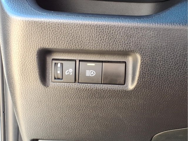 Used 2024 Toyota RAV4 LE AWD/4WD image 14