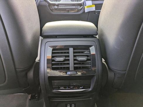 Certified 2024 BMW X3 xDrive30i w/ Premium Package w/ZPA image 17