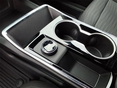 New 2026 Chevrolet Equinox LT w/ LPO, Floor Liner Package image 15