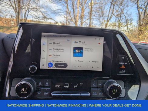 Used 2023 Toyota Highlander L image 25