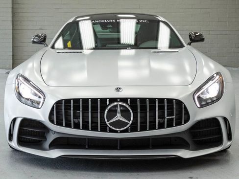 Used 2018 Mercedes-Benz AMG GT R image 5