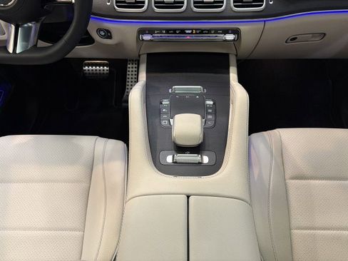 New 2026 Mercedes-Benz GLS 450 4MATIC image 17
