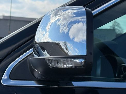 Used 2022 Jeep Grand Cherokee Limited image 38