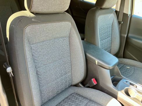 Used 2024 Chevrolet Equinox LT w/ LPO, Floor Liner Package image 12