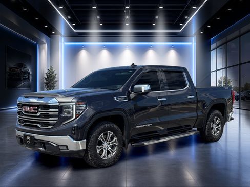 Used 2022 GMC Sierra 1500 SLT w/ X31 Off-Road Package AWD/4WD image 8