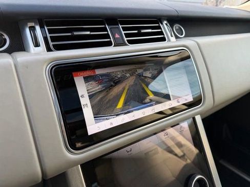 Used 2020 Land Rover Range Rover HSE image 39