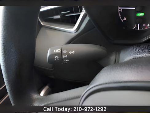 Used 2024 Toyota Corolla Cross AWD Hybrid image 19