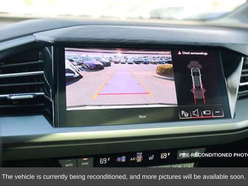 Used 2024 Audi Q4 e-tron Premium Plus w/ Premium Plus image 21