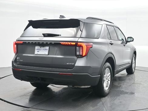 New 2026 Ford Explorer Active AWD/4WD image 8