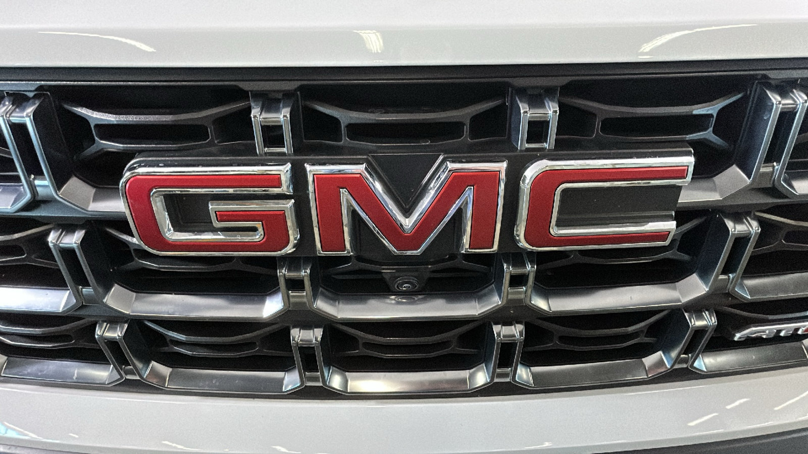 Used 2023 GMC Canyon AT4 w/ AT4 Premium Package AWD/4WD image 10
