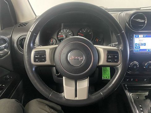 Used 2011 Jeep Compass Latitude image 19