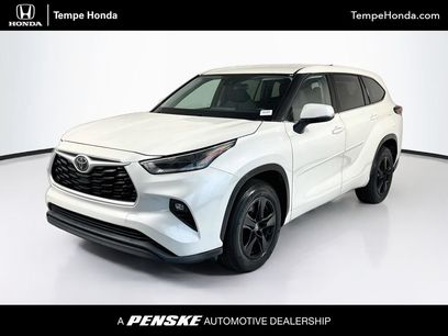 Used 2021 Toyota Highlander LE