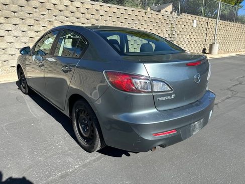 Used 2013 MAZDA MAZDA3 i Sport FWD image 7