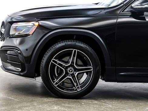 Used 2024 Mercedes-Benz GLB 250 image 10