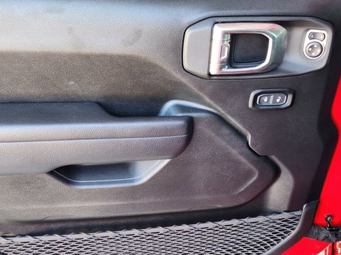 Used 2024 Jeep Wrangler Sport S image 23