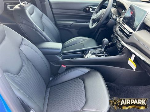 New 2025 Jeep Compass Latitude w/ Altitude Special Edition image 9