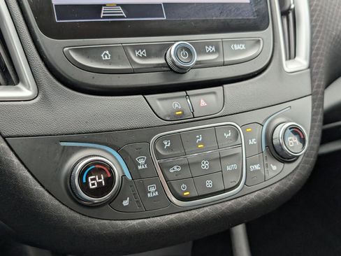 Used 2025 Chevrolet Malibu LT image 16